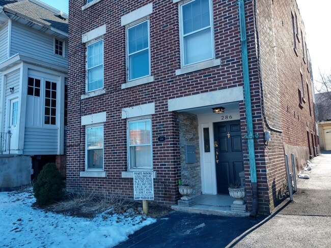 275 Sheridan Ave, Unit 2nd FL