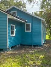 2085 Morehouse Rd in Jacksonville, FL - Building Photo - Building Photo