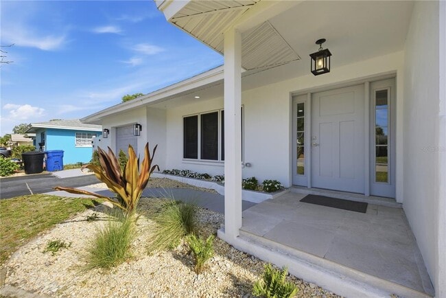 1301 62nd Terrace S in St. Petersburg, FL - Building Photo - Building Photo