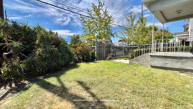 3055 Shattuck Ave. in Berkeley, CA - Building Photo - Building Photo