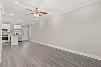 412 Date Palm Ln in Freeport, FL - Building Photo - Building Photo