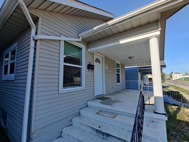 421 Colescott St in Shelbyville, IN - Building Photo - Building Photo