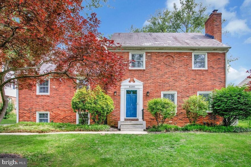 8205 Robin Hood Ct in Towson, MD - Building Photo