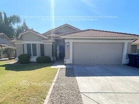 706 S Golden Key St in Gilbert, AZ - Building Photo