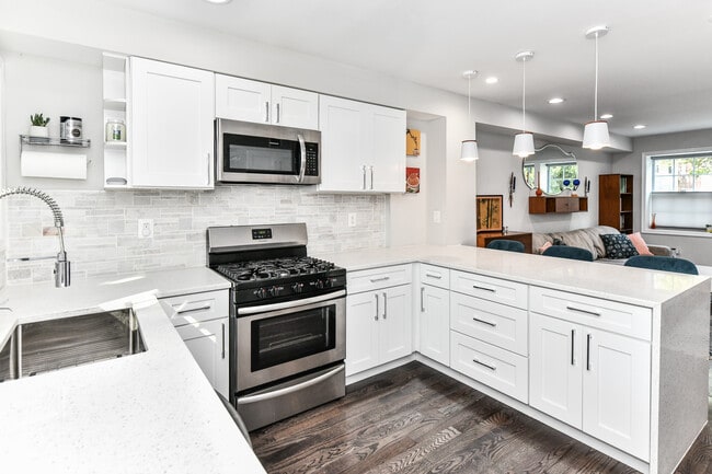 1350 Dexter Terrace SE in Washington, DC - Building Photo - Building Photo