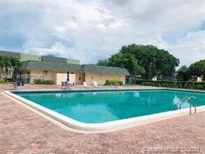 4136 NW 88th Ave-Unit -204 in Coral Springs, FL - Building Photo - Building Photo