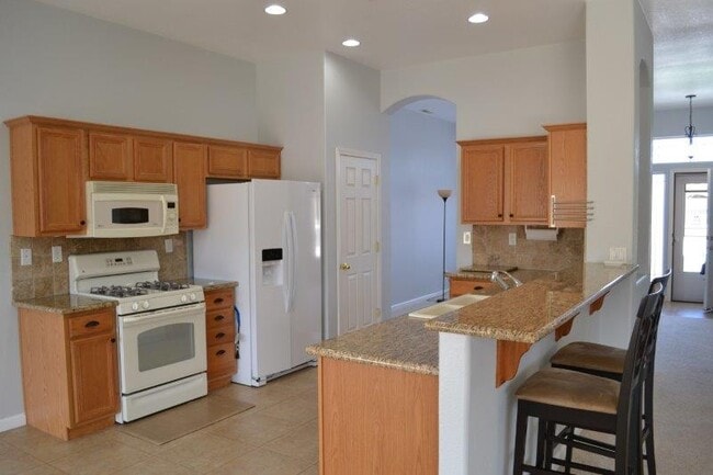 111 Brassie Ct in Yerington, NV - Building Photo - Building Photo