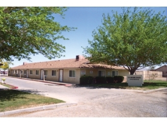 Cambridge Apartments in Adelanto, CA - Foto de edificio - Building Photo