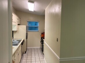 145 Whetherbine Way W in Tallahassee, FL - Building Photo - Building Photo