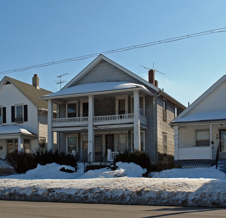 1127 W Erie Ave in Lorain, OH - Foto de edificio