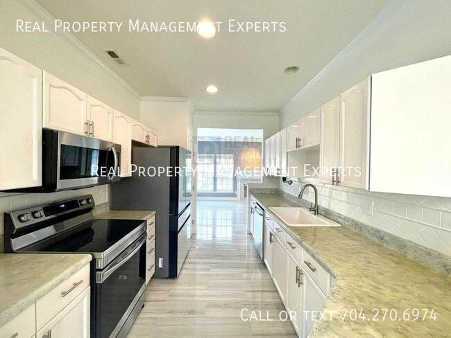 4976 Prosperity Ridge Rd in Charlotte, NC - Building Photo - Building Photo
