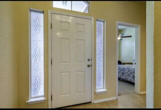 9819 Wolff Run in Converse, TX - Building Photo - Building Photo