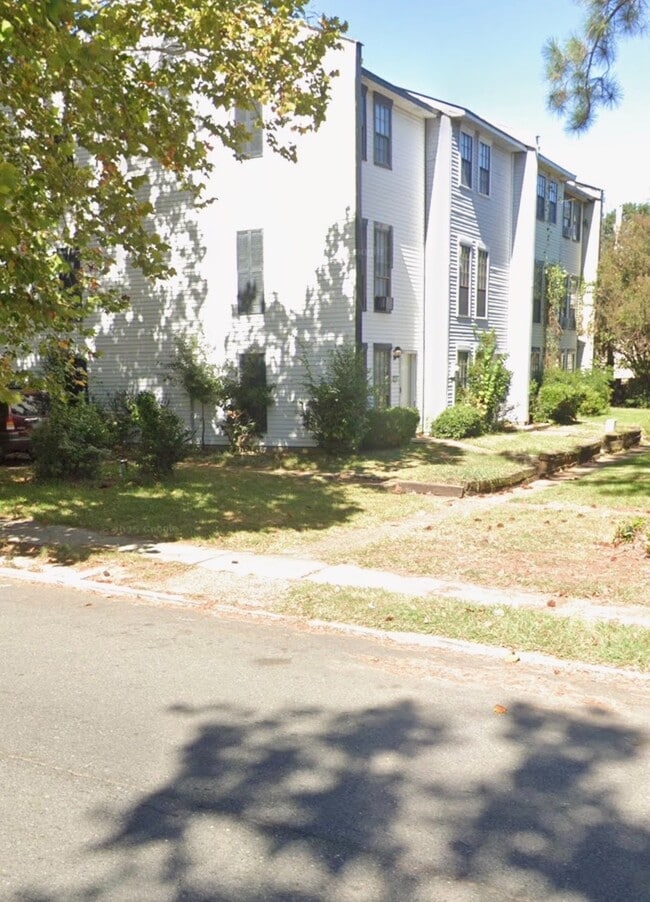 property at 1414 Highland Ave