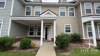 125 Governors Blvd in Hinesville, GA - Building Photo