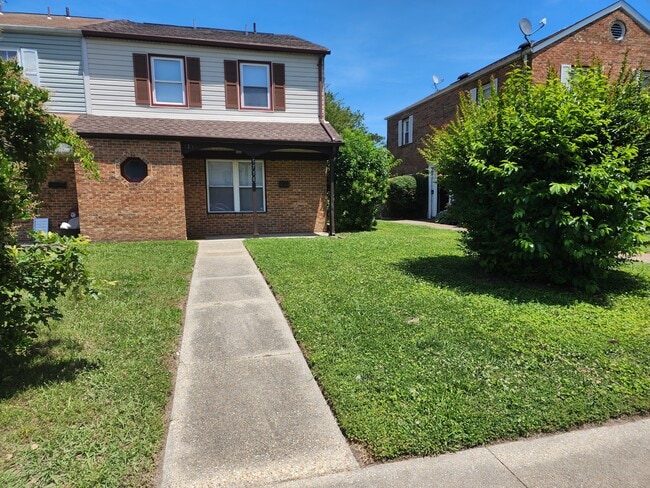 property at 5738 E Hastings Arch