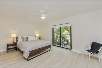 Orduna Court in Coral Gables, FL - Building Photo - Building Photo