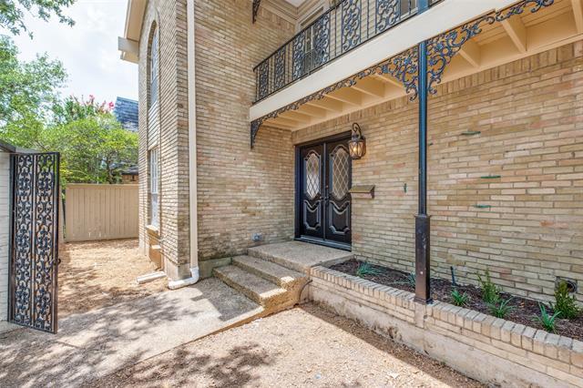 5921 Preston Rd in Dallas, TX - Building Photo - Building Photo