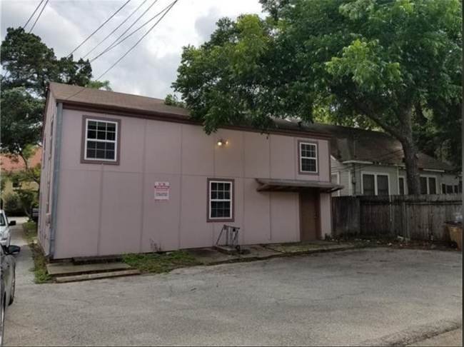 700 W 22nd St, Unit E in Austin, TX - Building Photo