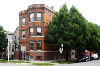 901 N Francisco in Chicago, IL - Building Photo - Building Photo