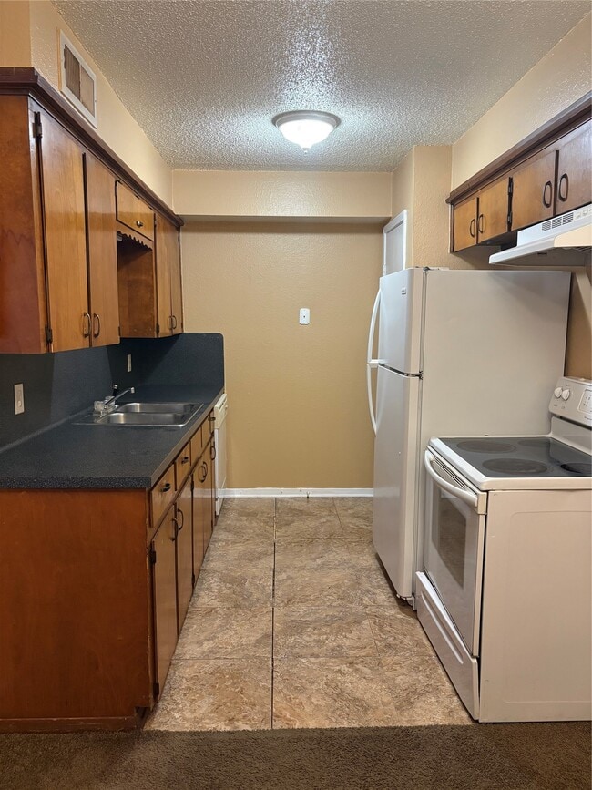 property at 405 Oak St