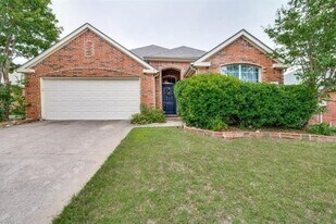 1004 Broken Spoke Dr in Little Elm, TX - Building Photo