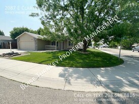 2087 E Clarene St in Meridian, ID - Building Photo
