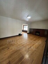 165 Colony Crescent in Akron, OH - Building Photo - Building Photo