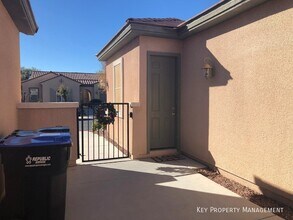 6892 Homing Pigeon Pl in North Las Vegas, NV - Building Photo - Building Photo