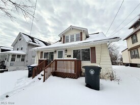 2140 12th St SW in Akron, OH - Building Photo