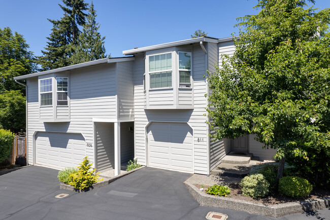 Houghton Townhomes in Kirkland, WA - Building Photo - Building Photo