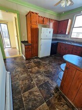 156 N Clinton St in Poughkeepsie, NY - Building Photo - Building Photo