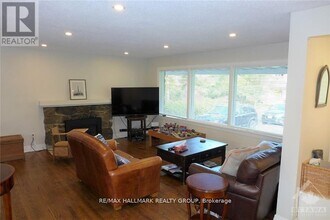 186 Balmoral Pl in Ottawa, ON - Building Photo - Building Photo