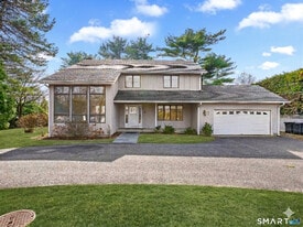 80 Tomac Ave in Greenwich, CT - Building Photo