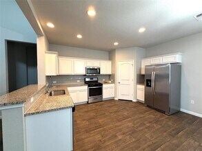 14017 Macquarie Dr in Pflugerville, TX - Building Photo - Building Photo