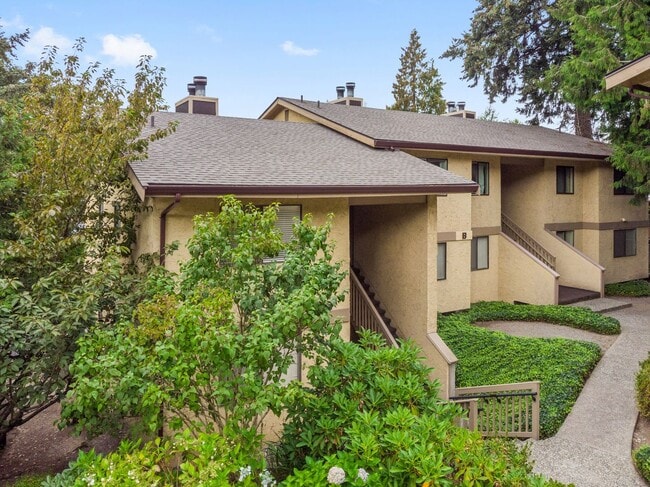 property at 10320 SE 6th St