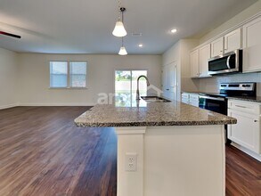 974 Tan Tara Trl in Jacksonville, FL - Building Photo - Building Photo