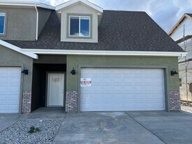 1633 3200 N in Cedar City, UT - Building Photo