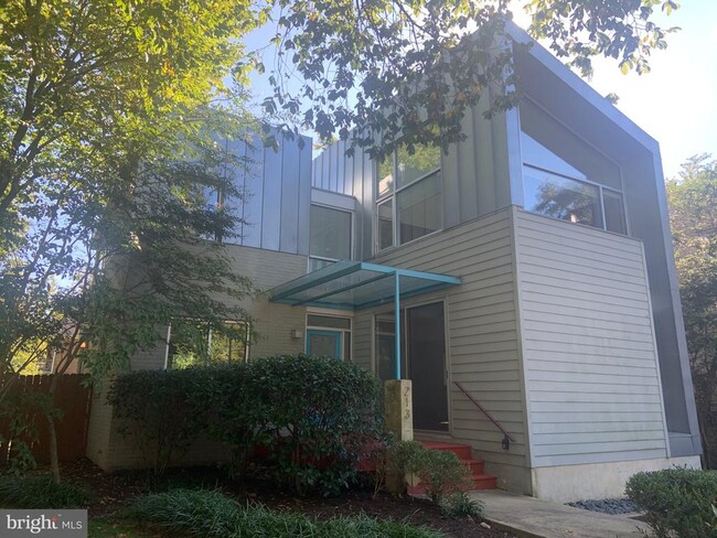 property at 213 E Raymond Ave