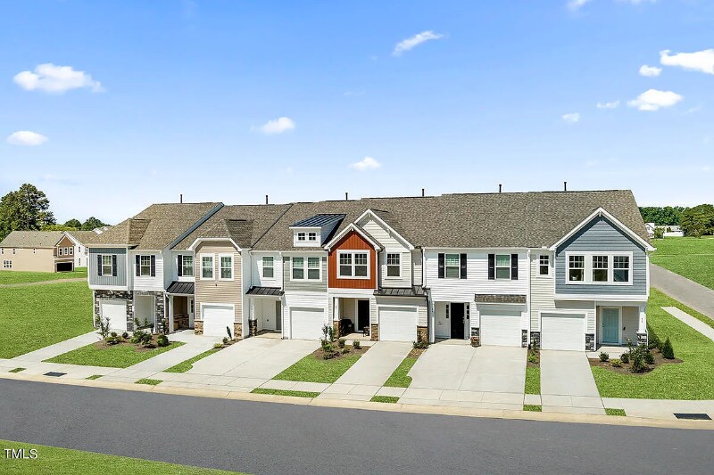 24 Hyacinth Ln in Angier, NC - Building Photo