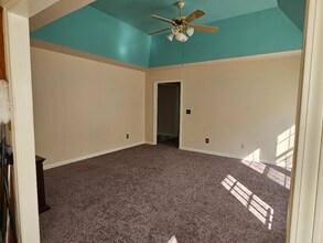 1011 Brookwood Dr in Gallatin, TN - Building Photo - Building Photo