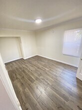 564-592 N Kingsley Dr in Los Angeles, CA - Building Photo - Building Photo