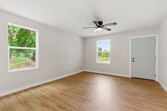 402 Frisco St in Marionville, MO - Building Photo - Building Photo