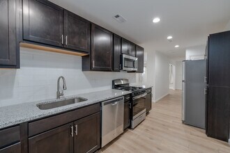 5120 Queensberry Ave in Baltimore, MD - Building Photo - Building Photo