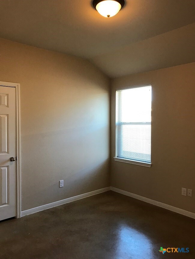 property at 4403 Cambridge Dr