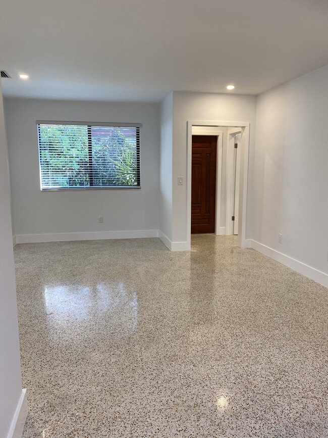 2950 SW 37th Ct, Unit Duplex Unit
