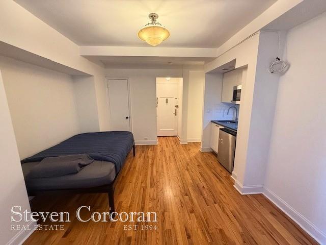 property at 25 Tudor City Pl