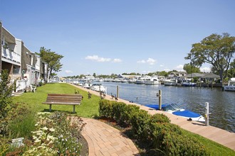 Fairfield On The Bay in Patchogue, NY - Building Photo - Building Photo