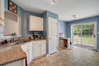 19 Windsor Glen Dr in Durham, NC - Building Photo - Building Photo