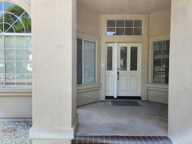5424 Shallow Pl in Santa Rosa, CA - Foto de edificio - Building Photo
