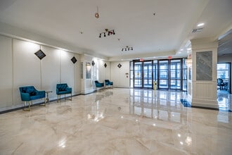 The Tulsan at Midtown in Tulsa, OK - Foto de edificio - Interior Photo